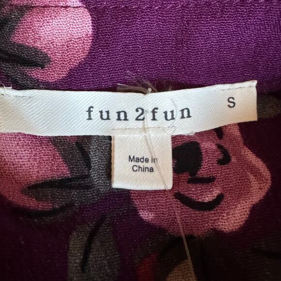 Fun2fun 3/4 Sleeve Split Neck Purple Floral Rayon Top NWOT Size Small - Picture 8 of 8